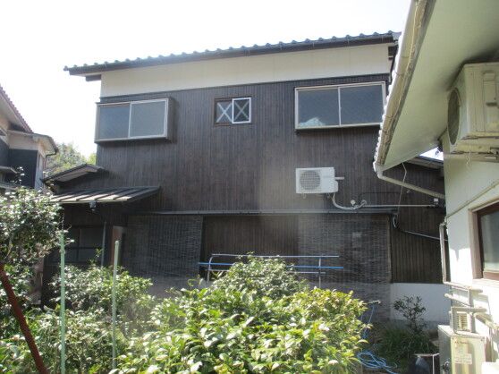 Spacious 8DK Family House for Sale in Yawatahama, Ehime - Thumbnail 4