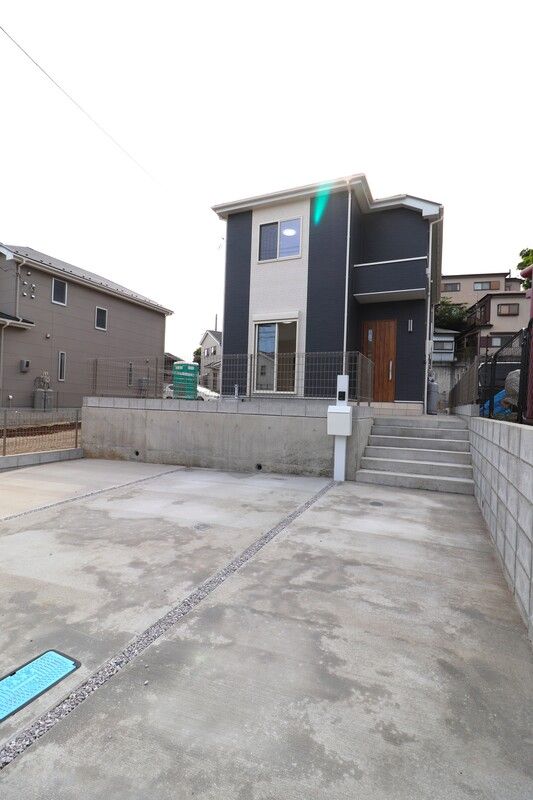 NJ Light Town Numame New Build Houses in Isehara, Kanagawa - Thumbnail 3