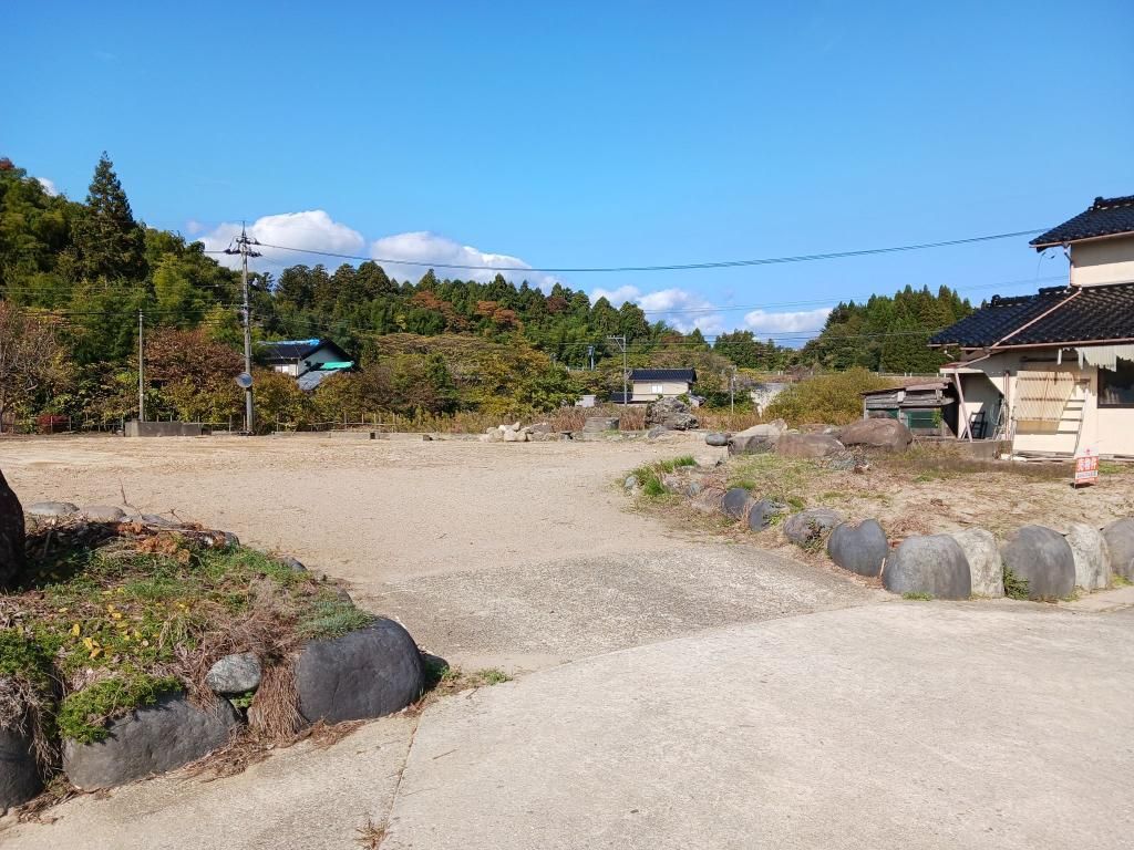 1,050 sqm Vacant Land for Sale in Nanao City, Ishikawa - Thumbnail 3