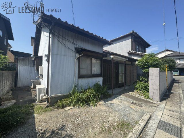 Vintage 3K house in Himeji with 10.6% yield potential - Thumbnail 2