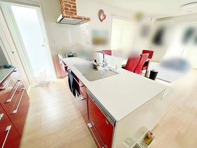 3LDK House in Ōgaki with Underfloor Heating — Image 4, Ogaki, Gifu