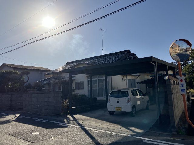 Land with Old House for Sale in Hiezu, Tottori - 1233.9 sqm - Thumbnail 3