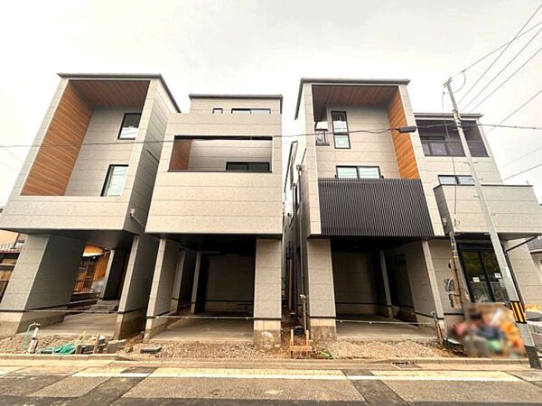 New 3-Story Houses in Toda City, Saitama from 38.7M Yen - Thumbnail 2