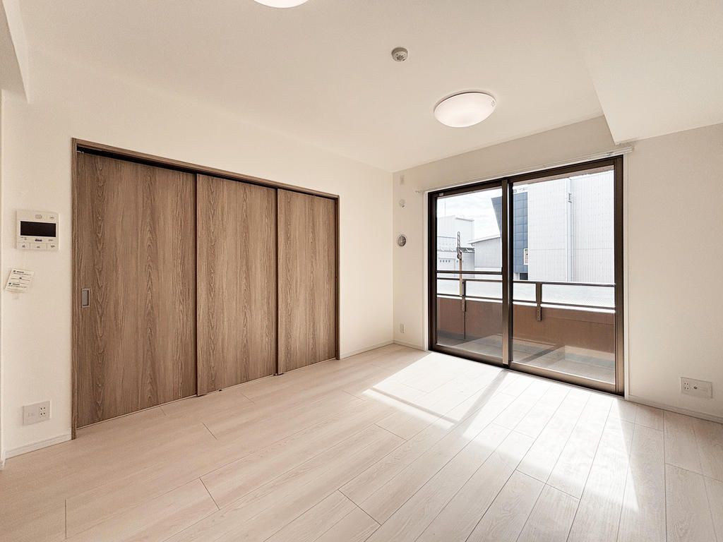 3LDK Renovated Apartment for Sale in Koto, Tokyo - Thumbnail 4