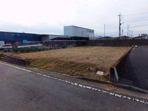 Modern 4-Bedroom House for Sale in Tokyo, Built 2019 - Thumbnail 2