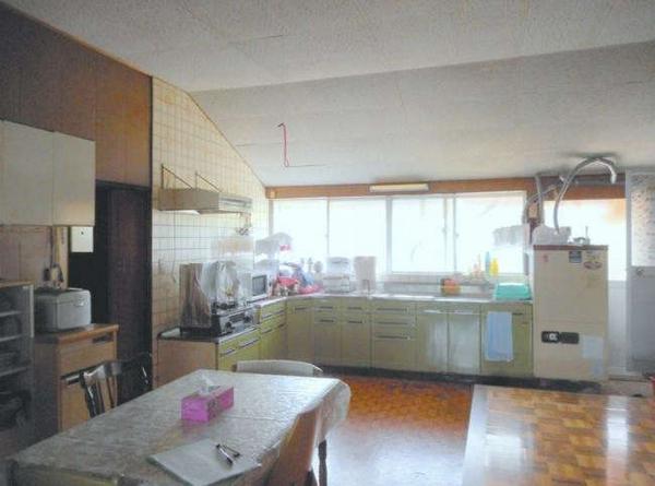 4-030 - Thumbnail 3