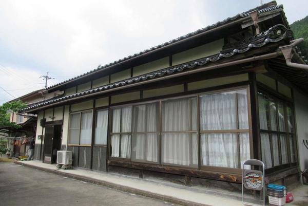 Traditional Farmhouse with Agricultural Land in Niimi City - Thumbnail 2