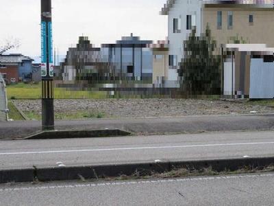 Ayako Oyabe City — Image 1, Oyabe, Toyama