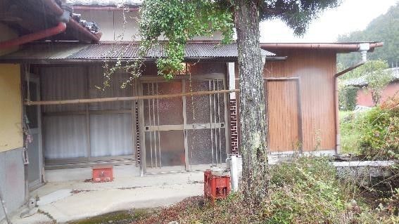 Traditional House with Storage Buildings in Matsusaka, Mie Prefecture - Thumbnail 2