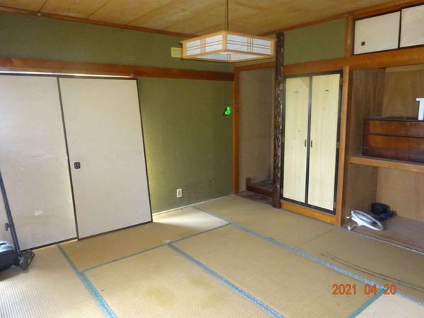 Spacious 9DK Wooden House in Nyuzen Town, Toyama Prefecture - Thumbnail 4