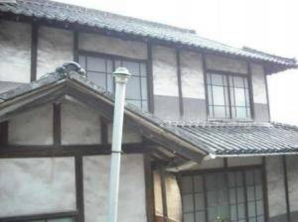 Traditional Wooden House Near Coast in Kasaoka City - Thumbnail 2
