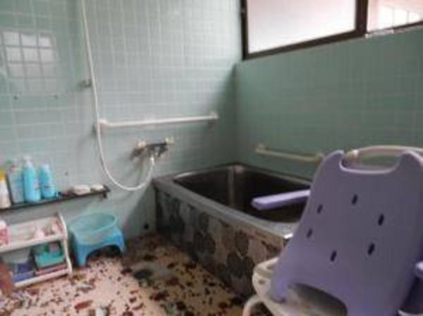 Spacious Coastal House in Kasaoka City, Okayama Prefecture - Thumbnail 4