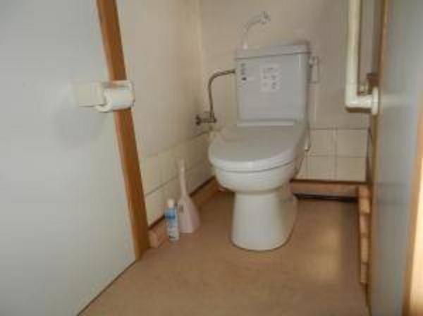 Spacious Coastal House in Kasaoka City, Okayama Prefecture - Thumbnail 3