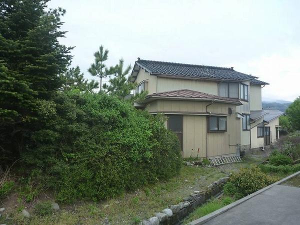 Traditional House with Artist Studio in Asahi, Toyama - Thumbnail 3