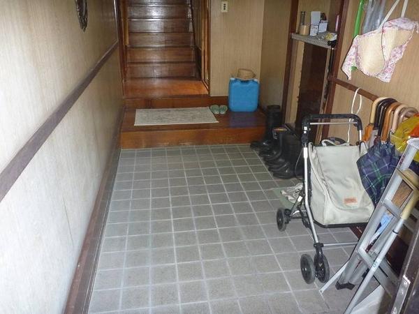 Traditional House with Artist Studio in Asahi, Toyama - Thumbnail 4