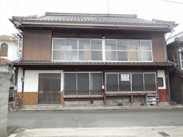 Traditional 6K House for Sale in Nagasu, Usa City - Near Schools - Thumbnail 2