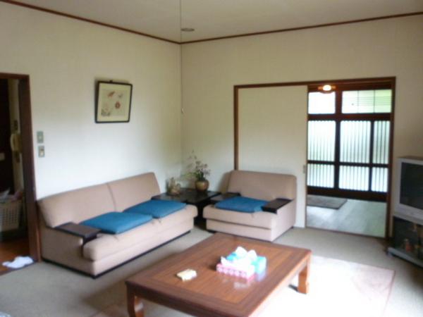 Traditional Japanese House in Soeda with Ryokan-Style Entrance - Image 4