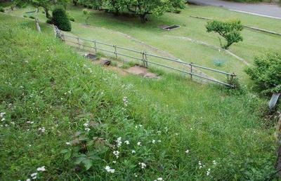 [* Holding the property tour *] Property No. 17 — Image 1, Otsuki, Yamanashi