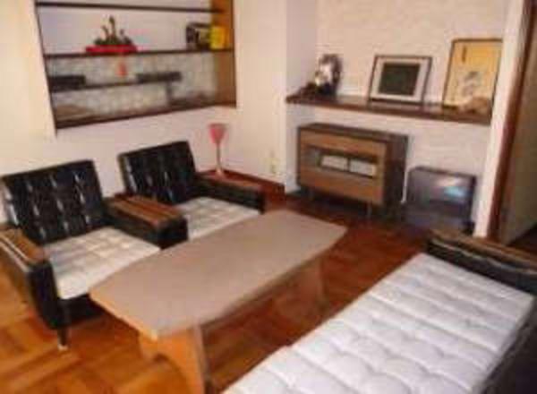 Spacious 7LDK Traditional Home in Tonami City - 1,147m² Plot - Thumbnail 3