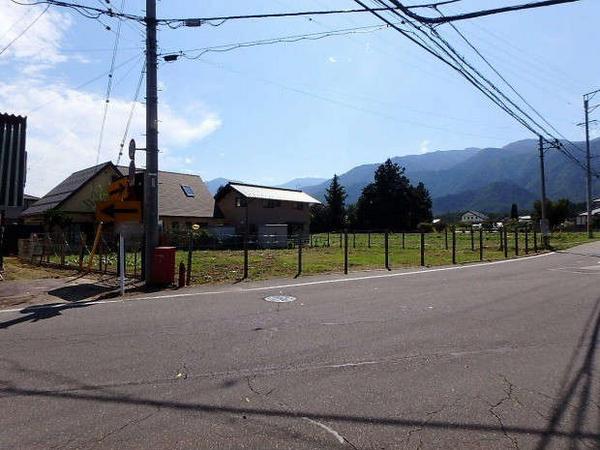 Traditional Kominka for Renovation in Yamanashi with Mountain Views - Thumbnail 3
