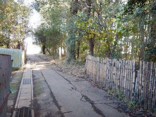 Modern 3SLDK House for Sale in Yamanashi Mountains - Thumbnail 2