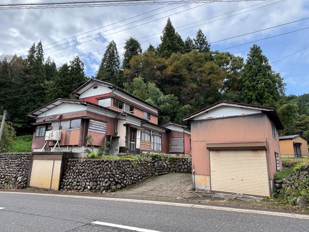 Spacious 5DK House in Itoigawa's Misuo Area - Thumbnail 2