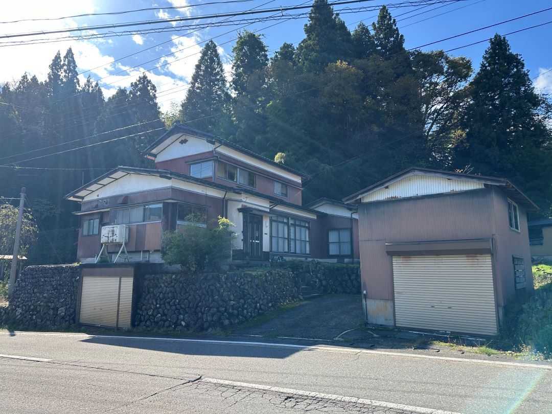 Spacious 5DK House in Itoigawa's Misuo Area - Thumbnail 3