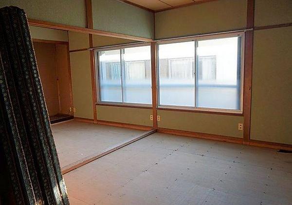 Historic Guesthouse with Ocean Views in Tosashimizu Tourist District - Thumbnail 3