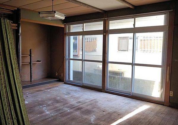 Historic Guesthouse with Ocean Views in Tosashimizu Tourist District - Thumbnail 4