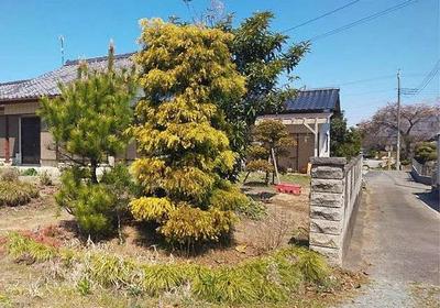 For those who are thinking of moving to a rural area or starting farming, there is also a large site with a house and farmland / forest that has everything. — Image 1, Kamakura, Kanagawa