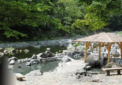 How about cultivating grapes and raising bees in a one-storied old private house, on the mountain of 1,000 tsubo in the back? — Image 3, Kibichuo, Okayama