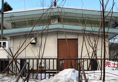 The location of Hokkaido with ski resorts, something like a warehouse stands in the vicinity — Image 1, Shintoku, Hokkaido