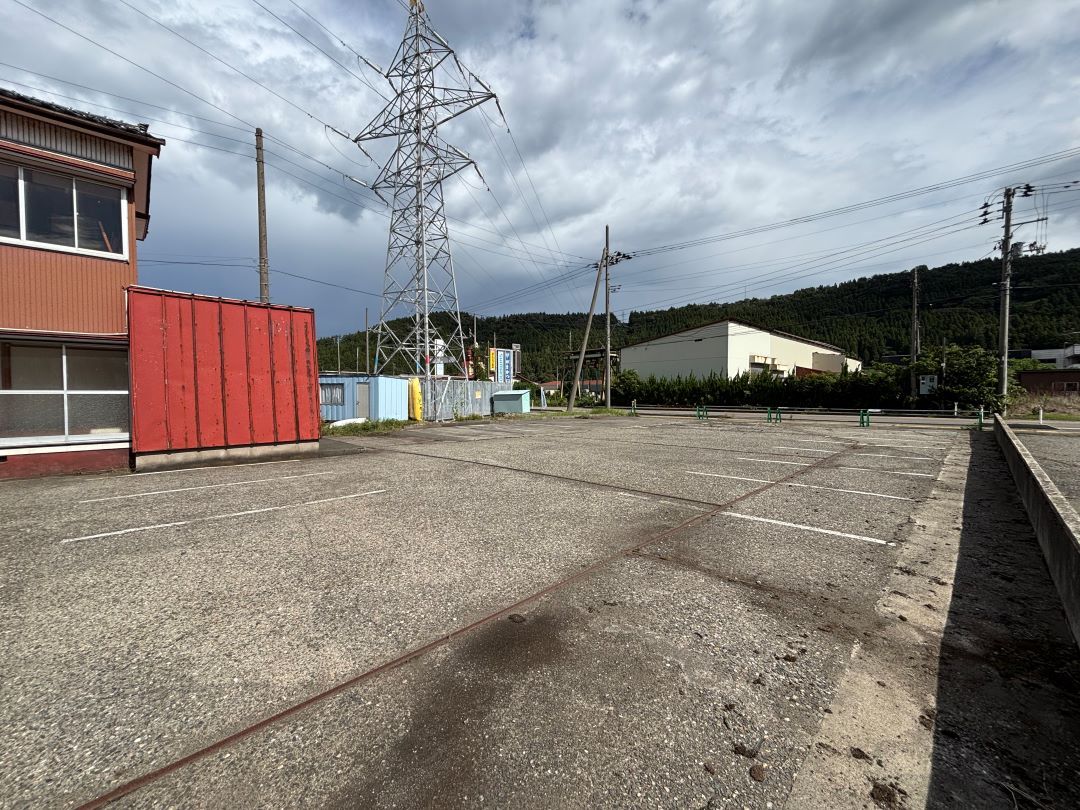 Former Ramen Shop for Sale in Itoigawa, Niigata - Thumbnail 2