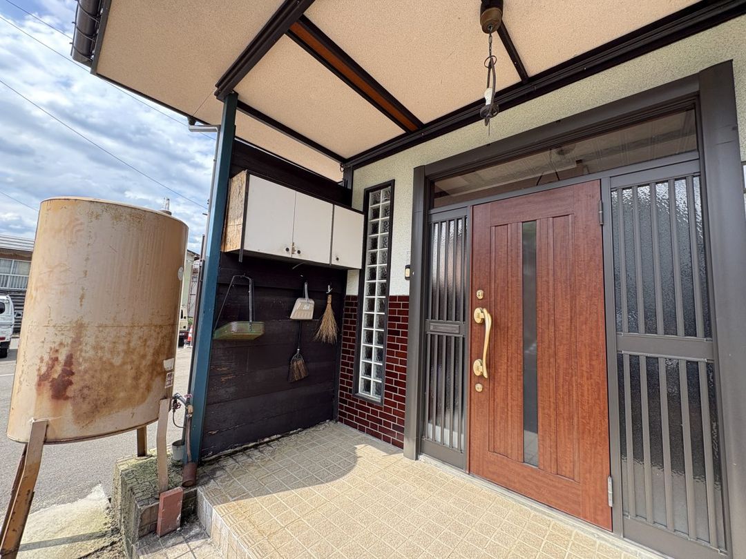 198sqm House in Tsunan, Niigata with 7 Parking Spaces - Thumbnail 2
