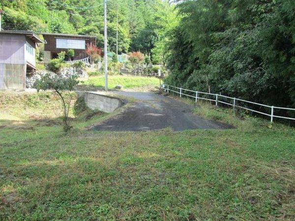 Modern 3SLDK House with Japanese Garden in Chino, Nagano - Thumbnail 4