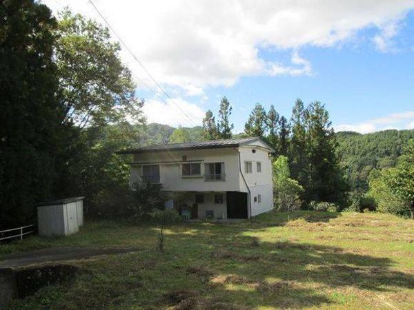 Modern 3SLDK House with Japanese Garden in Chino, Nagano - Thumbnail 2