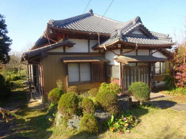 Japanese architecture heiji-ken price 12.8 million yen with beautiful garden in the quiet suburbs - Thumbnail 2