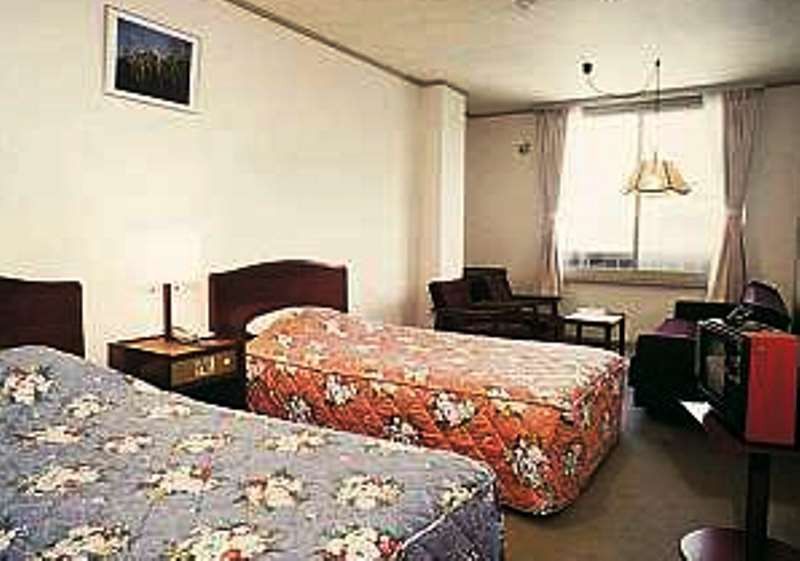 Operating Inn for Sale Near Shirakaba Lake, Chino City, Nagano - Thumbnail 2
