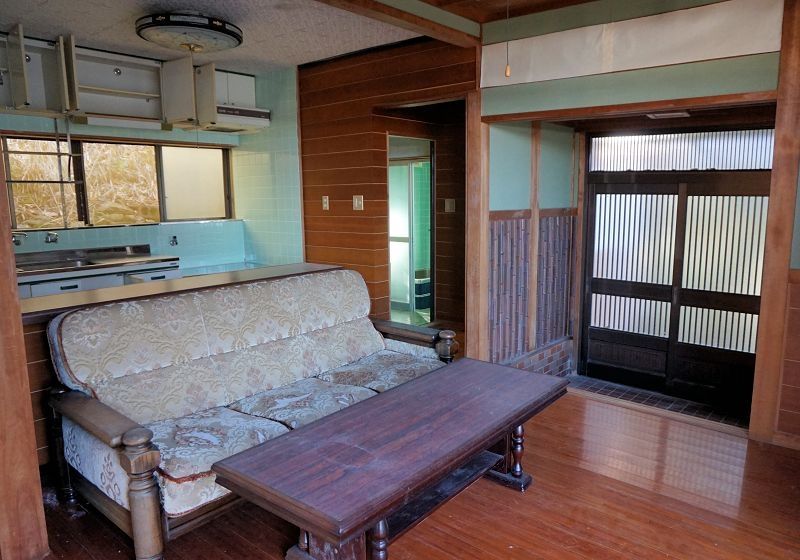 Two-Building Property by the Sea in Tosashimizu, Kochi - Thumbnail 3
