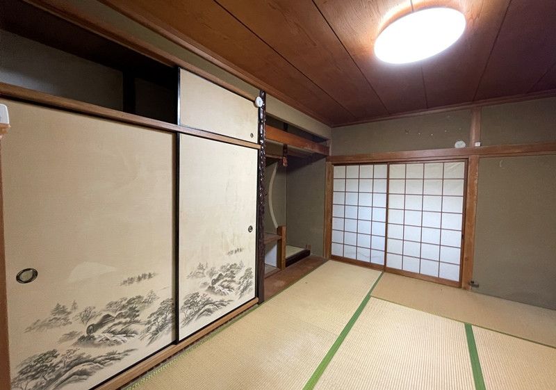 Wooden Property with Land for Sale in Ikoma, Nara - Thumbnail 3