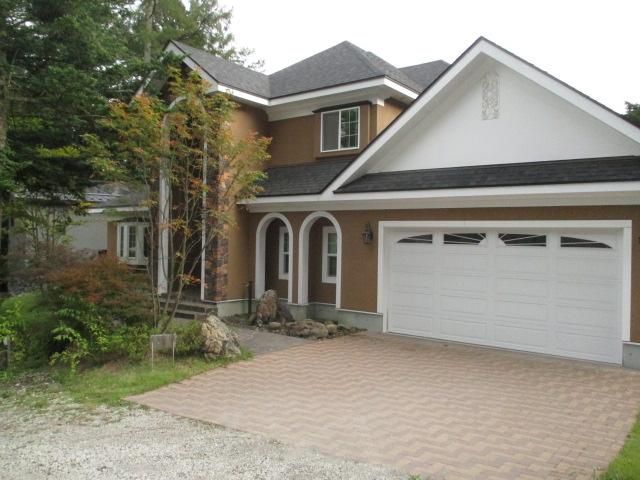 4LDK House for Sale in Karuizawa, Nagano - Thumbnail 2