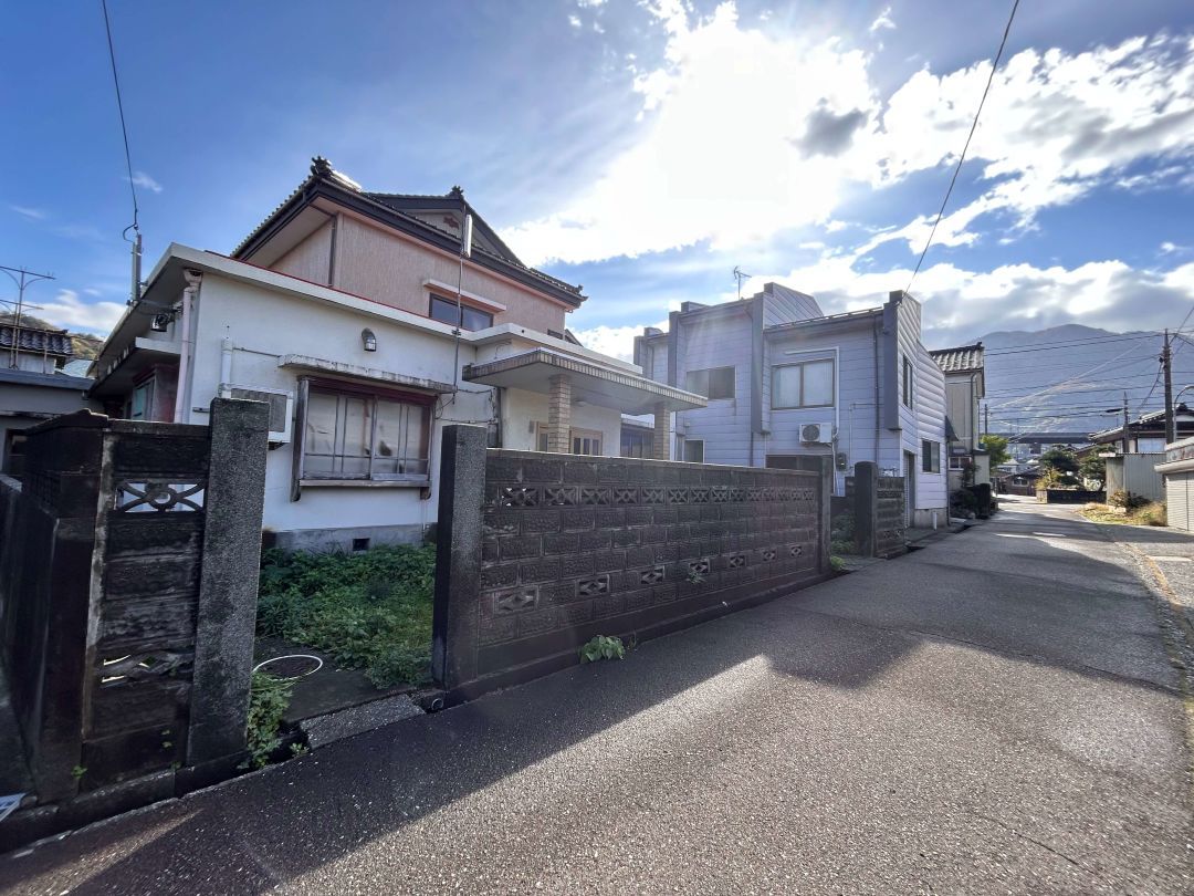 7DK House for Sale in Aomi, Itoigawa - Near Station & Coast - Thumbnail 3