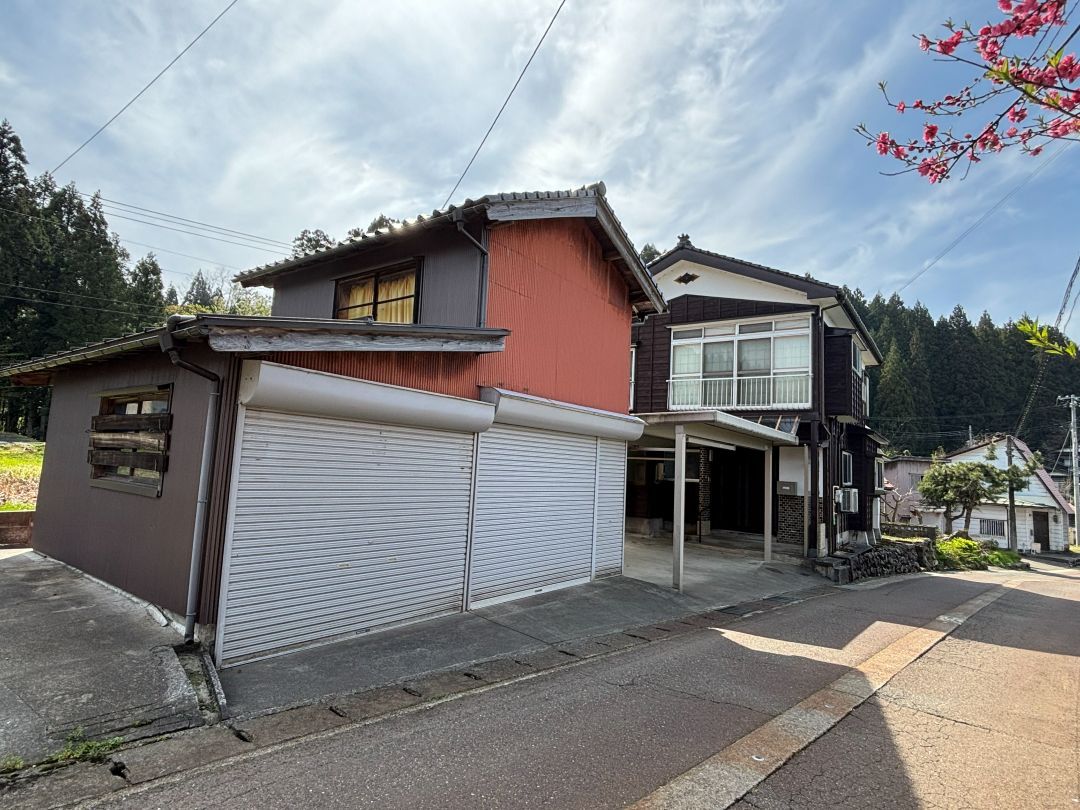 7DK House for Sale in Katsura, Itoigawa, Niigata - 149.27 sqm - Thumbnail 3