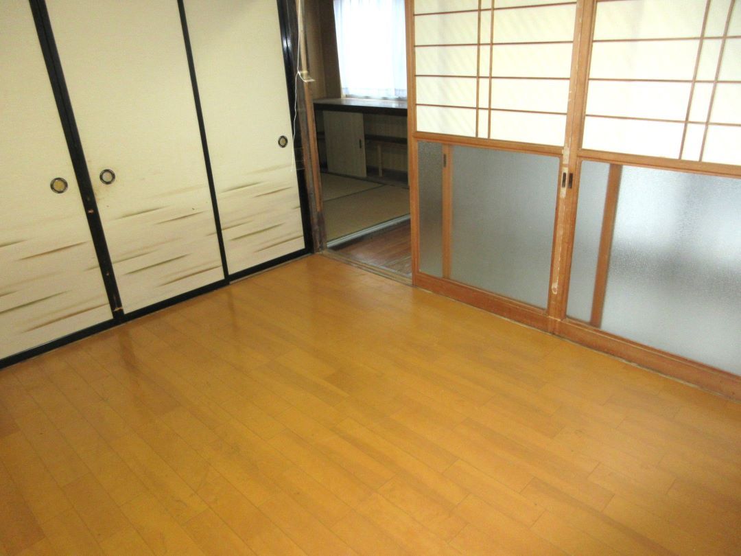 Traditional 8DK House for Sale in Coastal Itoigawa, Niigata - Thumbnail 4