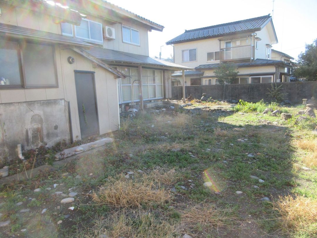 Traditional 8DK House for Sale in Coastal Itoigawa, Niigata - Thumbnail 2