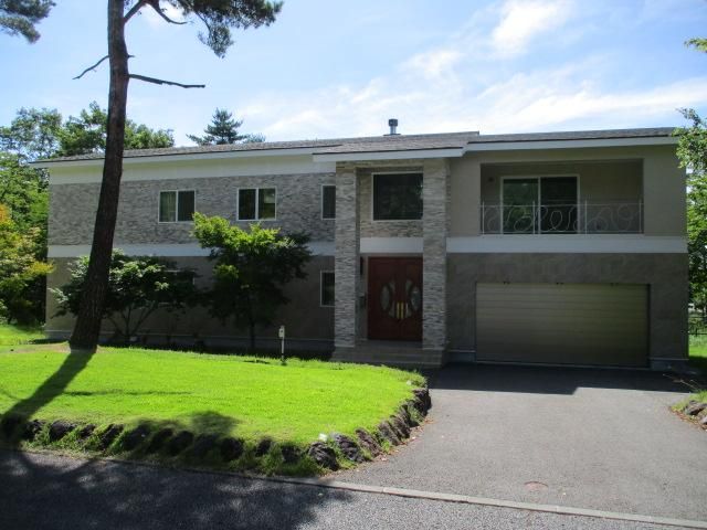 Modern 2LDK+S Villa in Karuizawa, Nagano – 245 sqm - Thumbnail 2