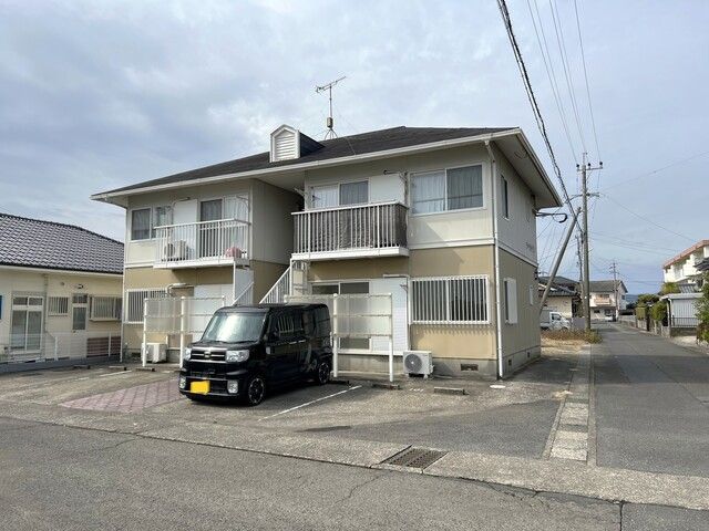 2DK Apartment for Rent in Ibusuki, Kagoshima Near Coast - Thumbnail 3