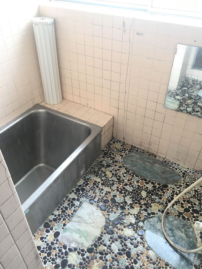 Former Ramen Shop in Itoigawa, Niigata – 5K, 175 sqm, 980 sqm Land - Thumbnail 2