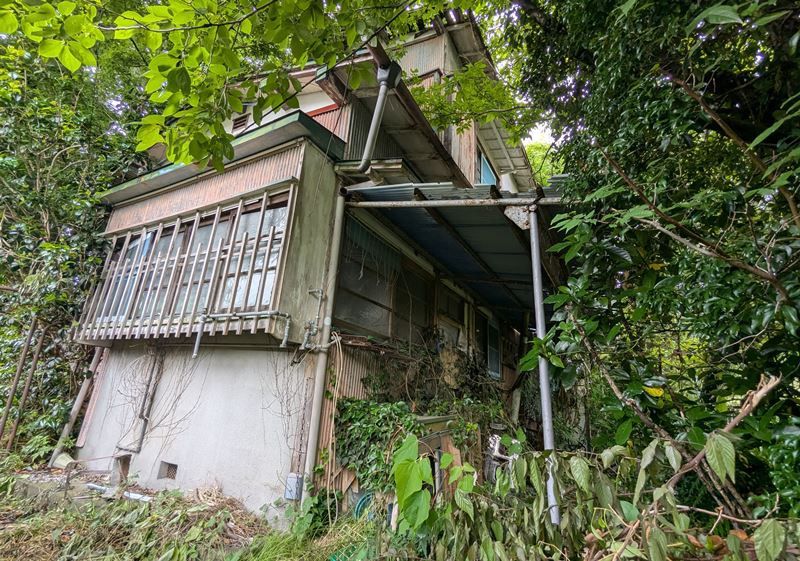 329 sqm Land with Old House in Fujinomiya, Shizuoka for Sale - Thumbnail 3