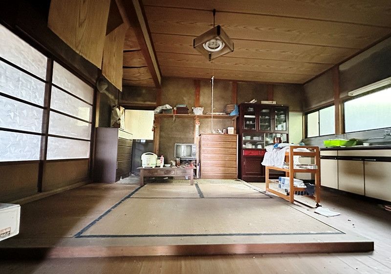 Traditional House with Forest Land for Sale in Zentsuji, Kagawa - Thumbnail 2